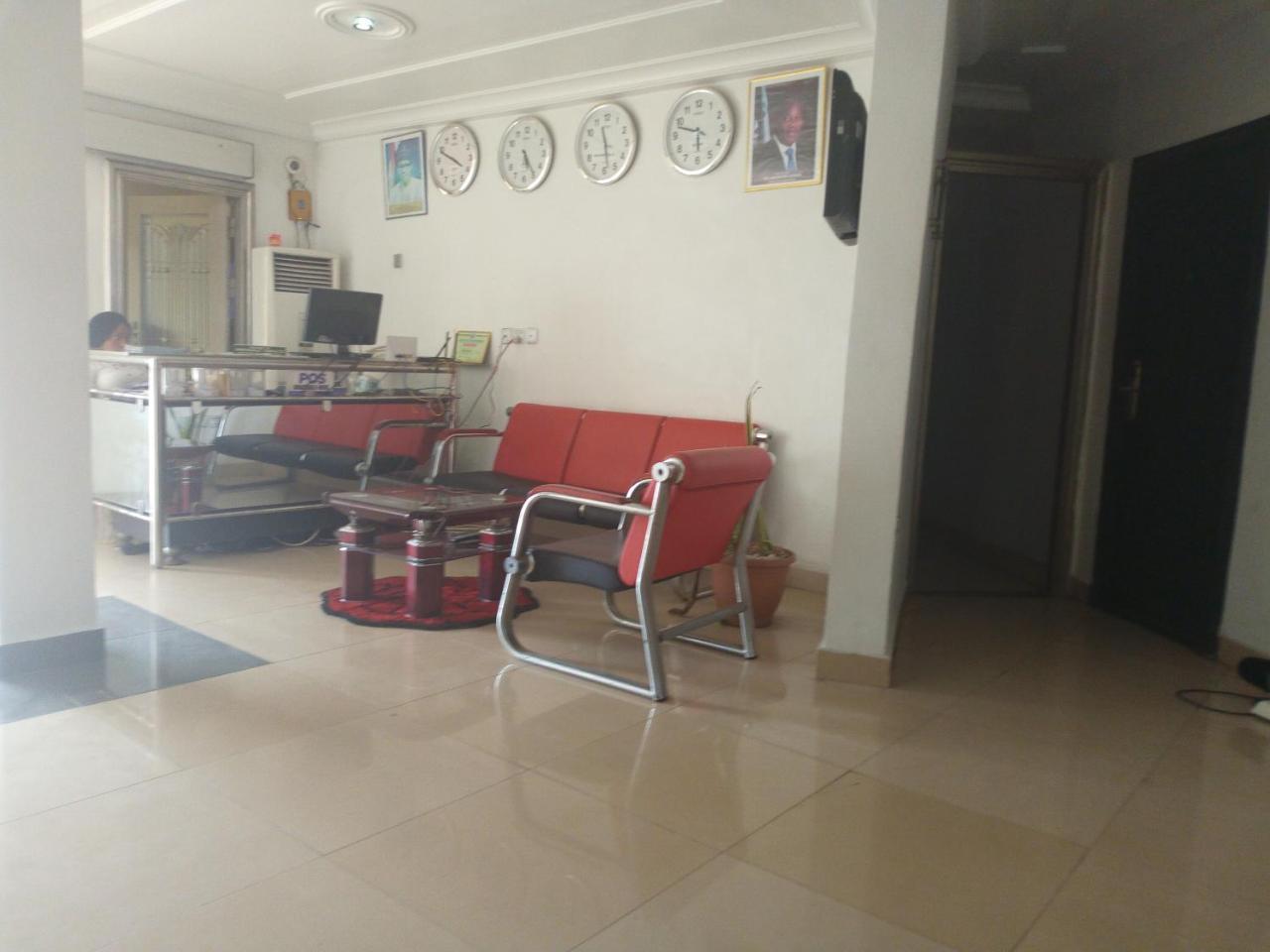 Flamingo Hotel Festac Town Extérieur photo
